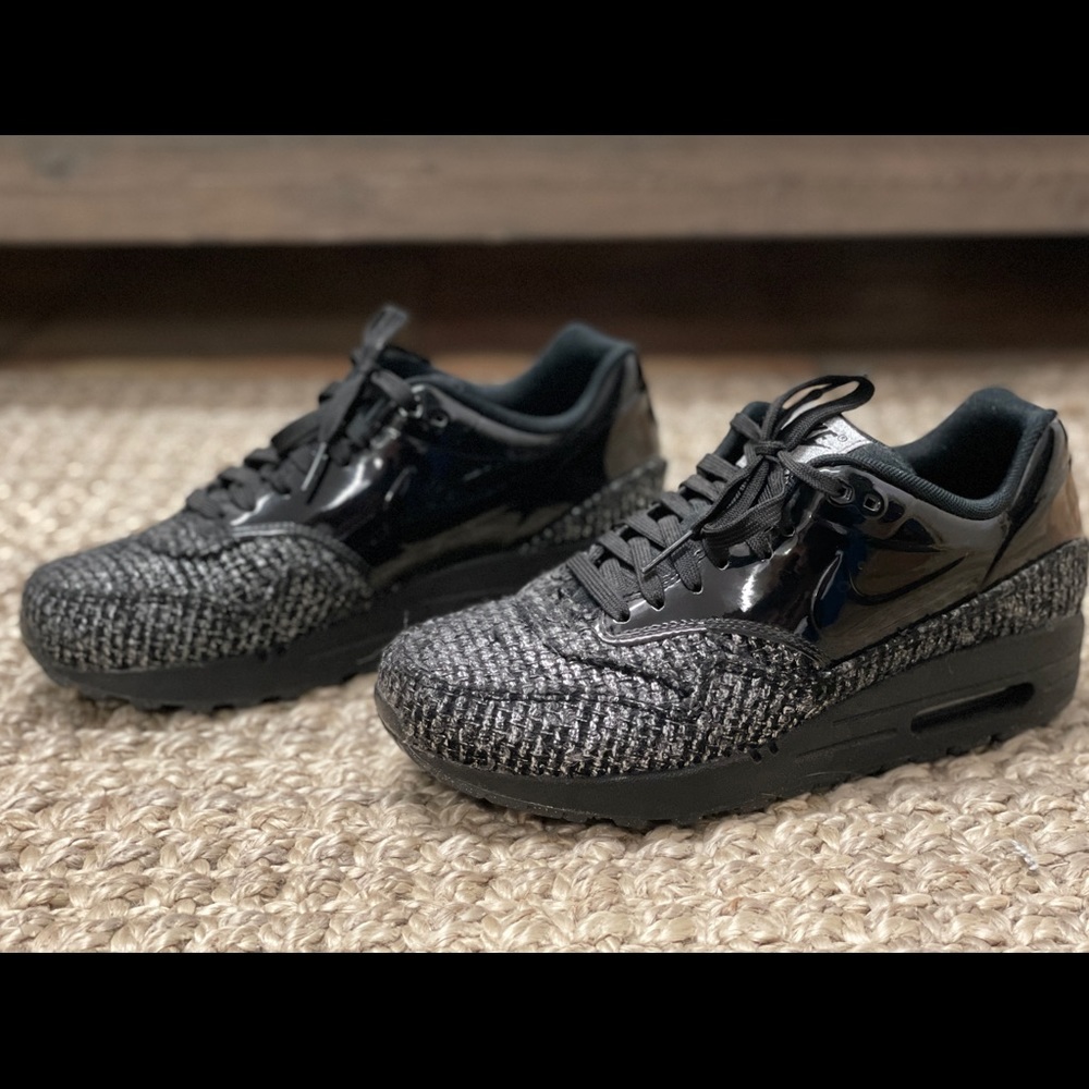 Nike Air Max, Women’s Air Max, Size 7US, NYE Pack, RARE